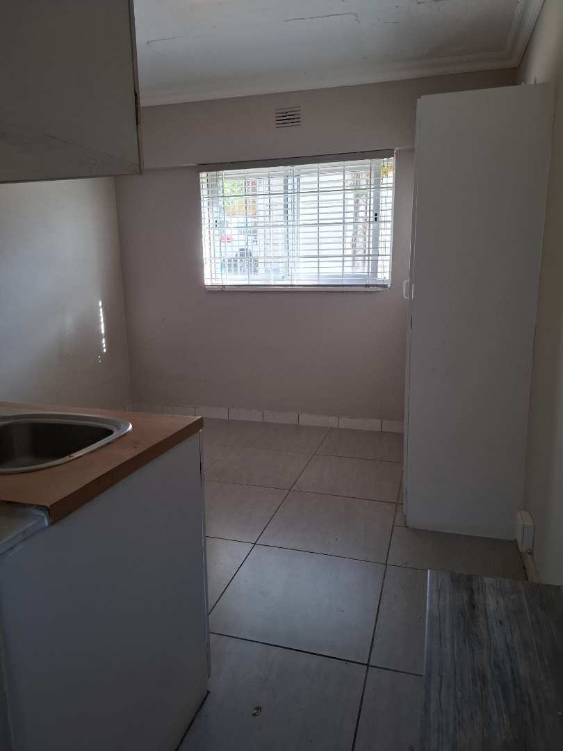 To Let 0 Bedroom Property for Rent in Green Point Western Cape